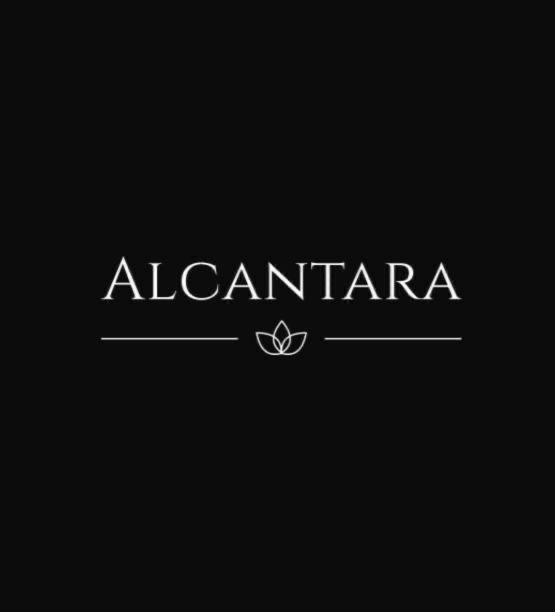 Alcantara- Modern Home With Hot Tub- Sleeps 10 Cromdale Esterno foto